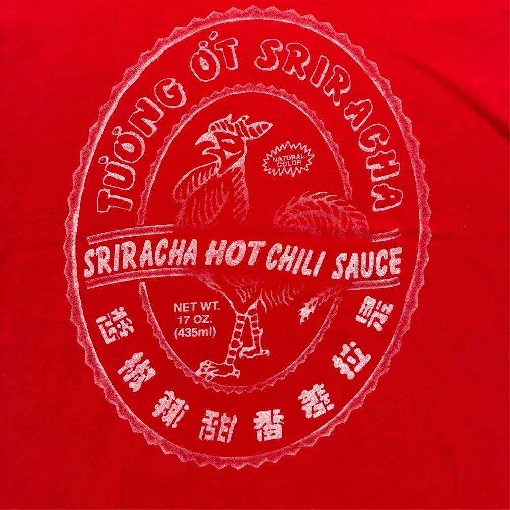 Sriracha Mens T-Shirt‎ 2XL Red Graphic Huy Fong Hot Chili Sauce Rooster Logo Tee